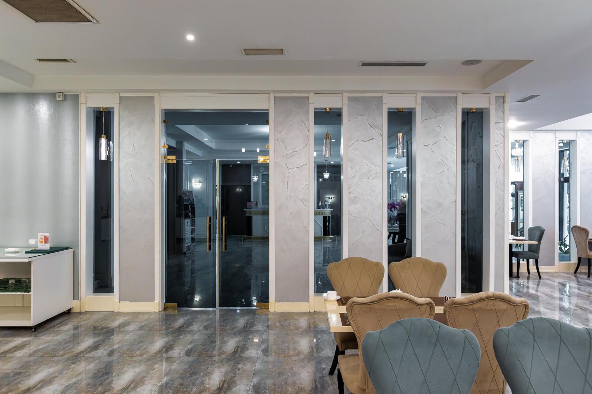 Alba Hotel & Spa Baku Luaran gambar Interior of the hotel