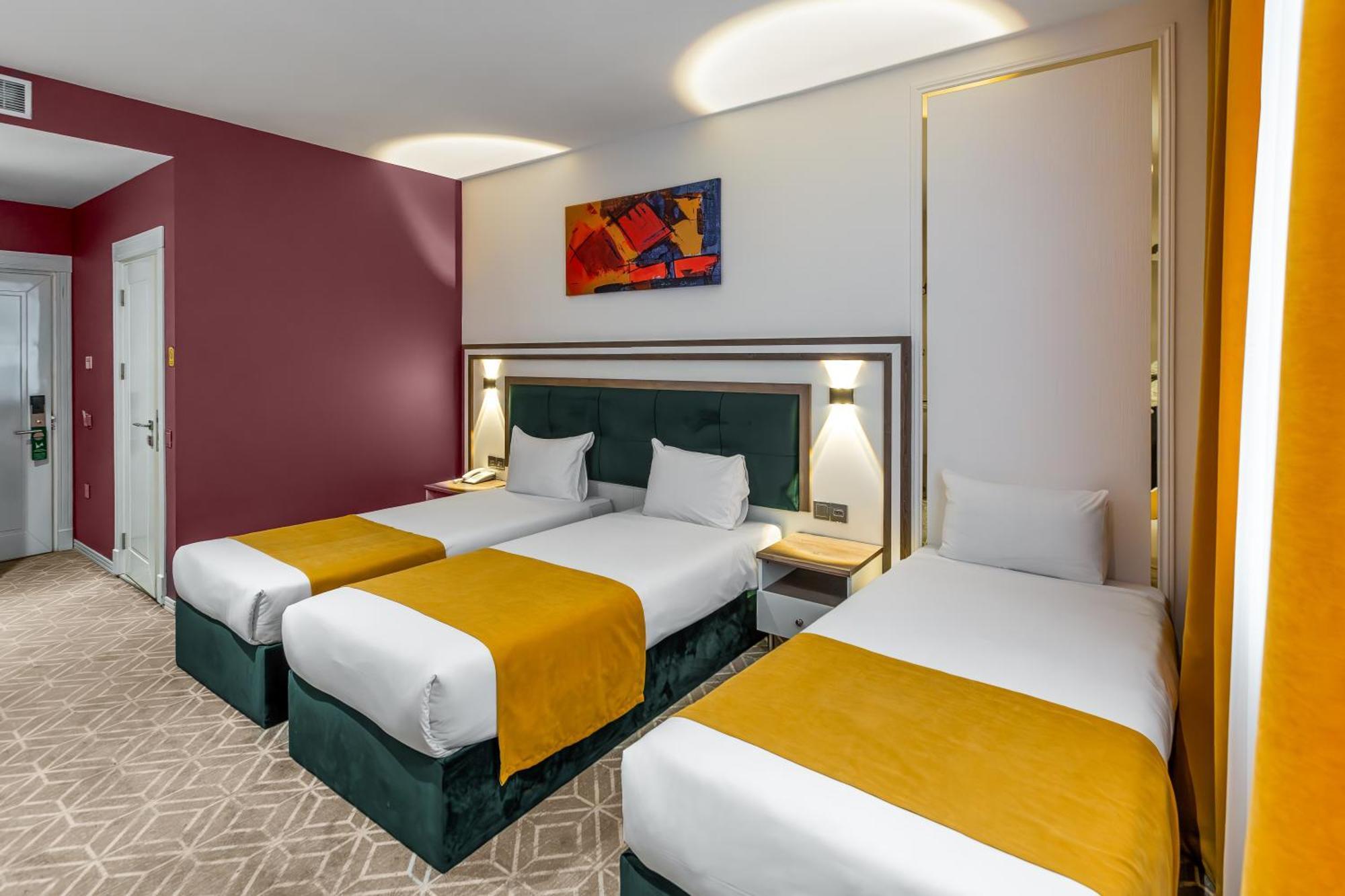 Alba Hotel & Spa Baku Luaran gambar A room at the hotel