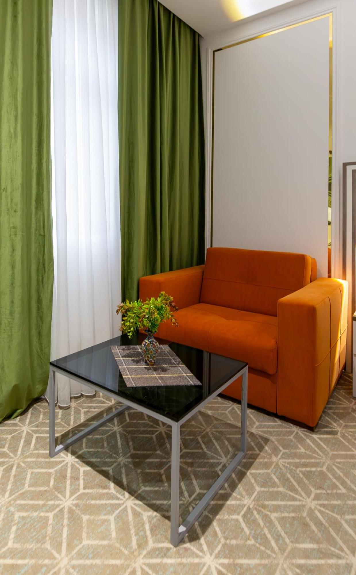 Alba Hotel & Spa Baku Luaran gambar A room at the hotel