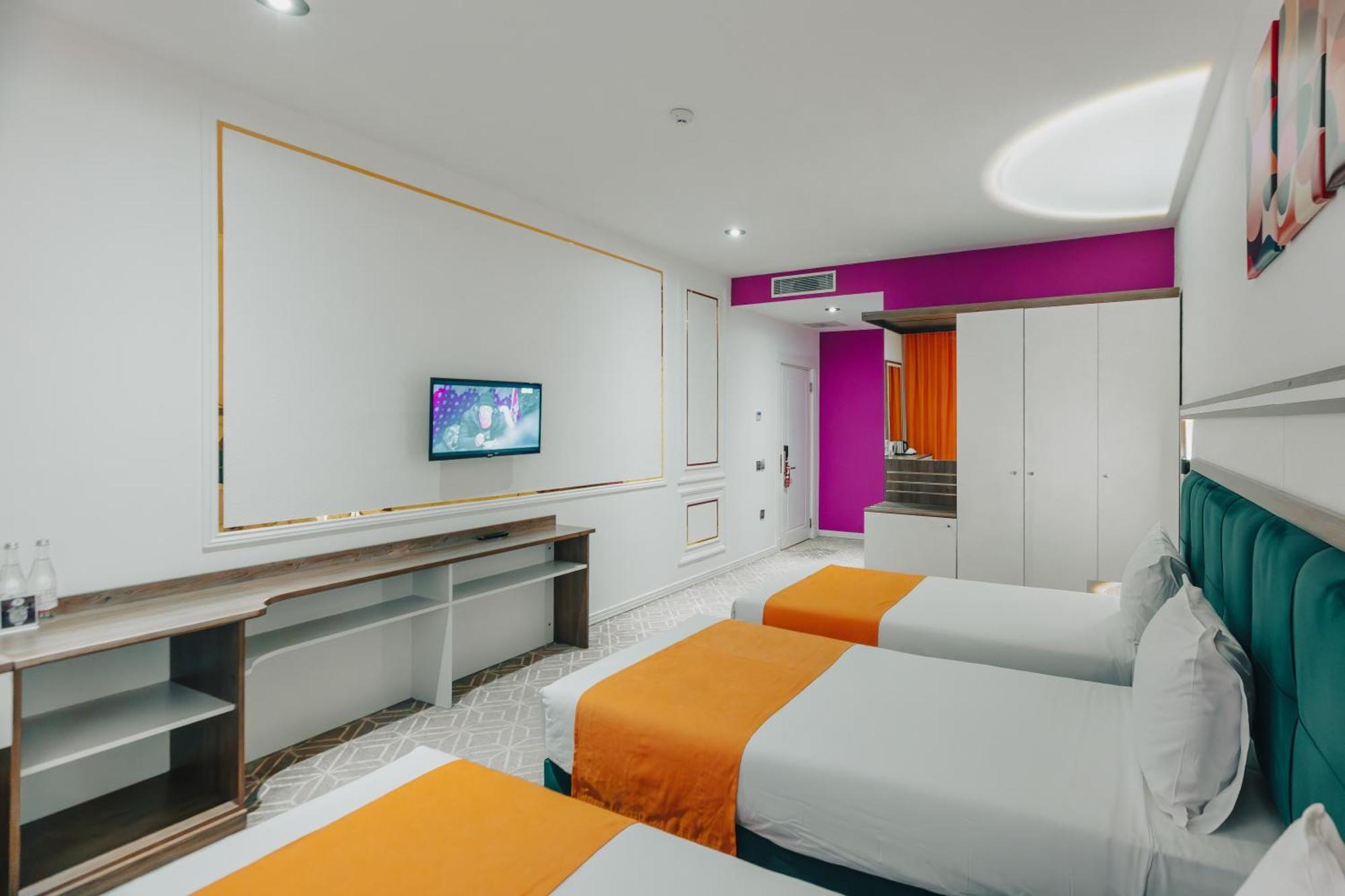 Alba Hotel & Spa Baku Luaran gambar A room at the hotel
